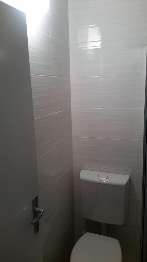 Guesthouse Iva Хвар Екстериор снимка