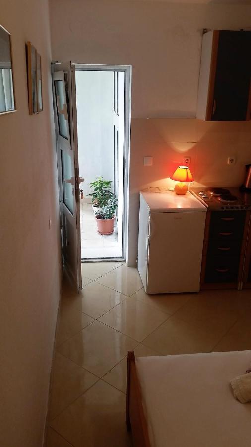 Guesthouse Iva Хвар Екстериор снимка