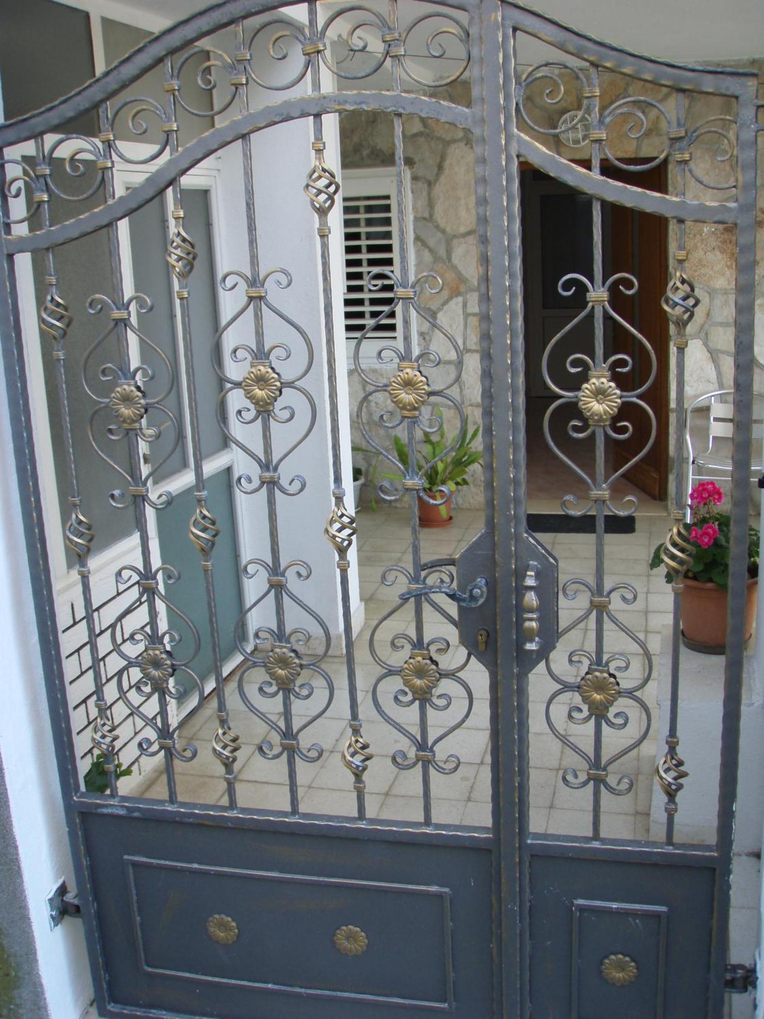 Guesthouse Iva Хвар Екстериор снимка