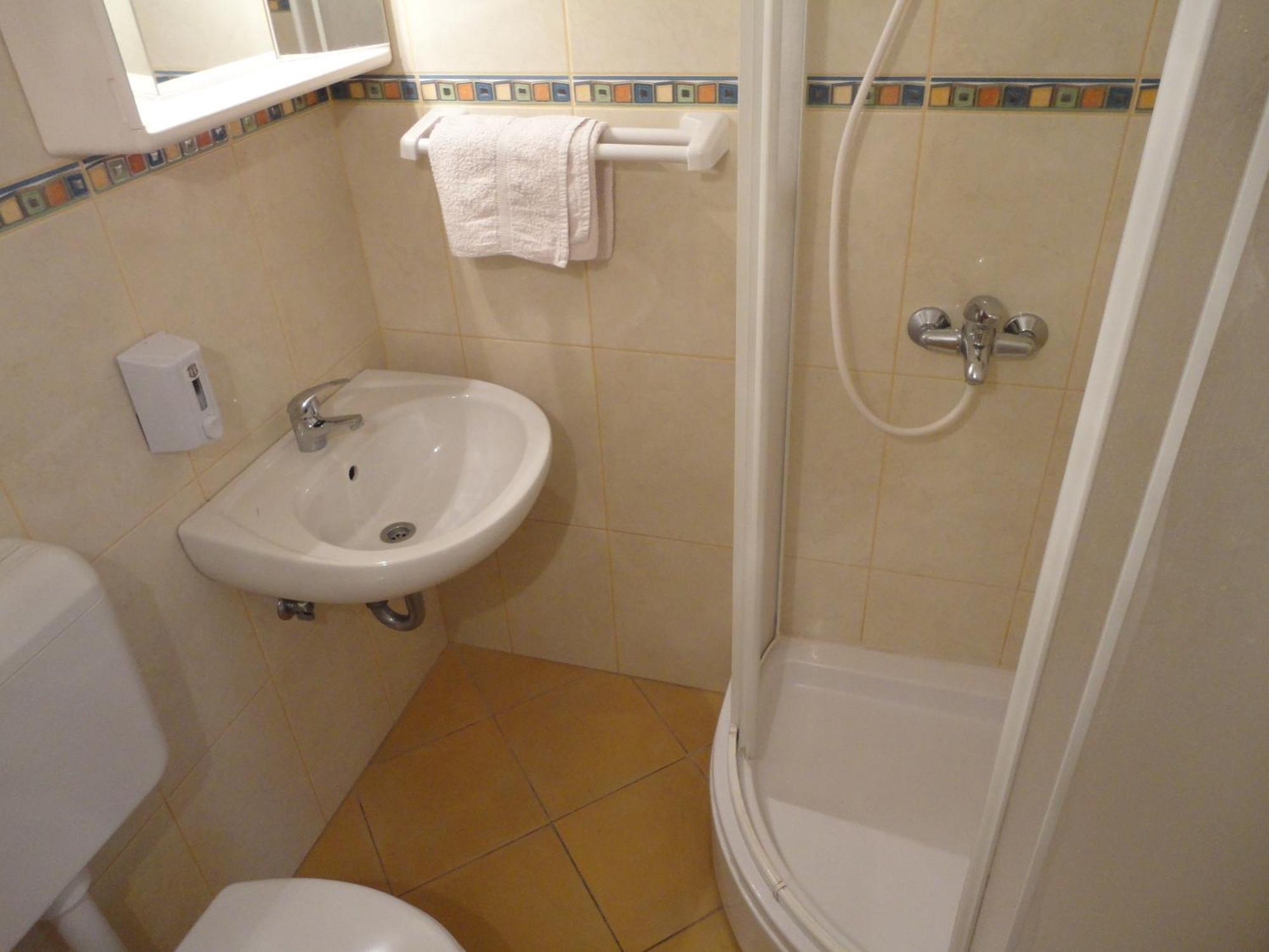 Guesthouse Iva Хвар Екстериор снимка
