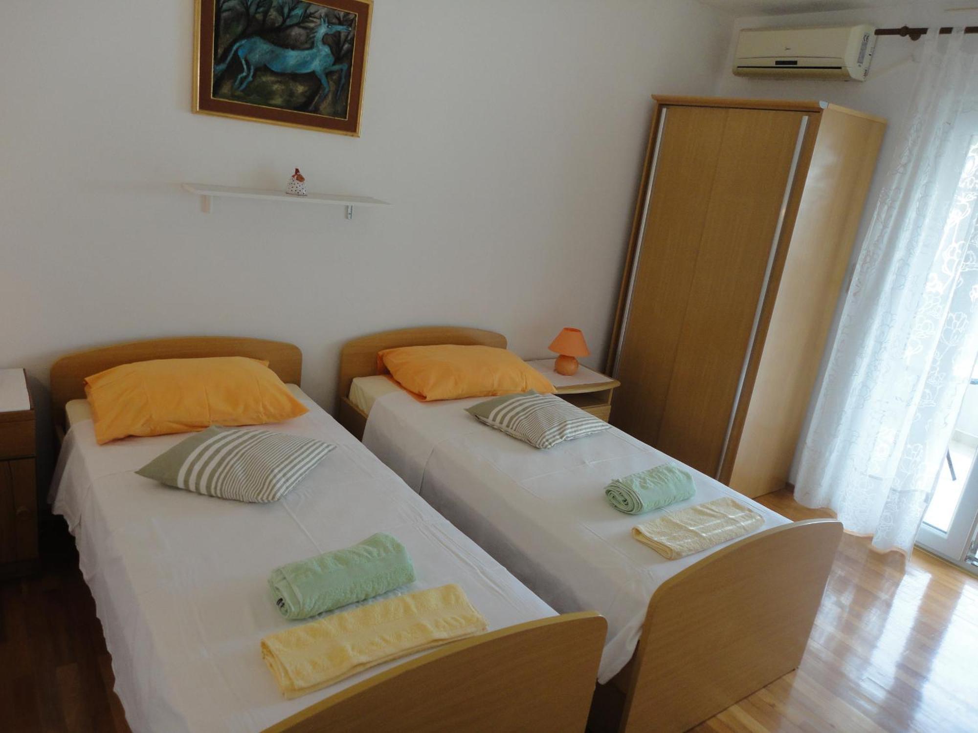 Guesthouse Iva Хвар Екстериор снимка