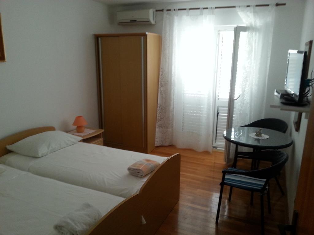 Guesthouse Iva Хвар Стая снимка